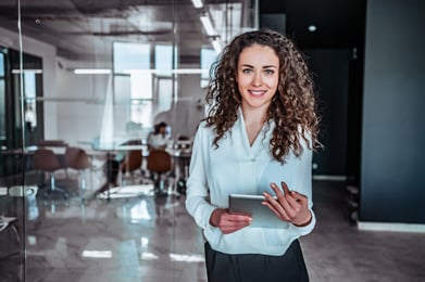 Female applied computer science professional with tablet